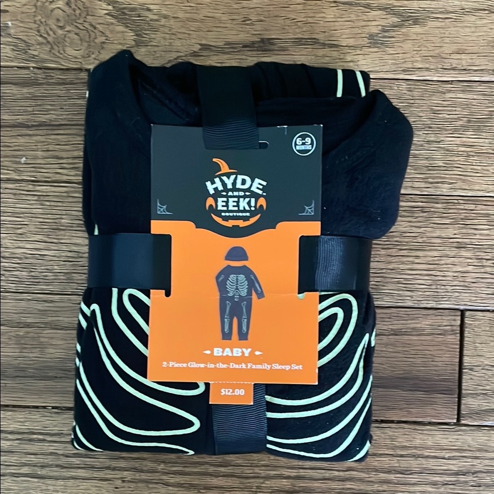 Hyde & Eek! Target Baby Glow-in-the-Dark Skeleton Sleep Set